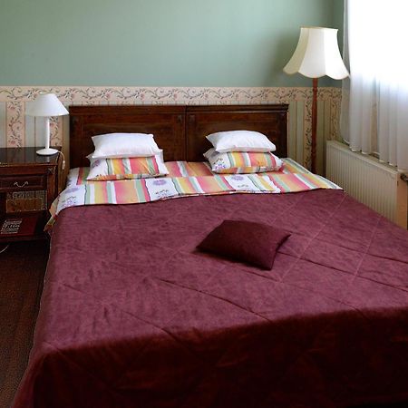 Birinu Pils Hotel Birini Luaran gambar