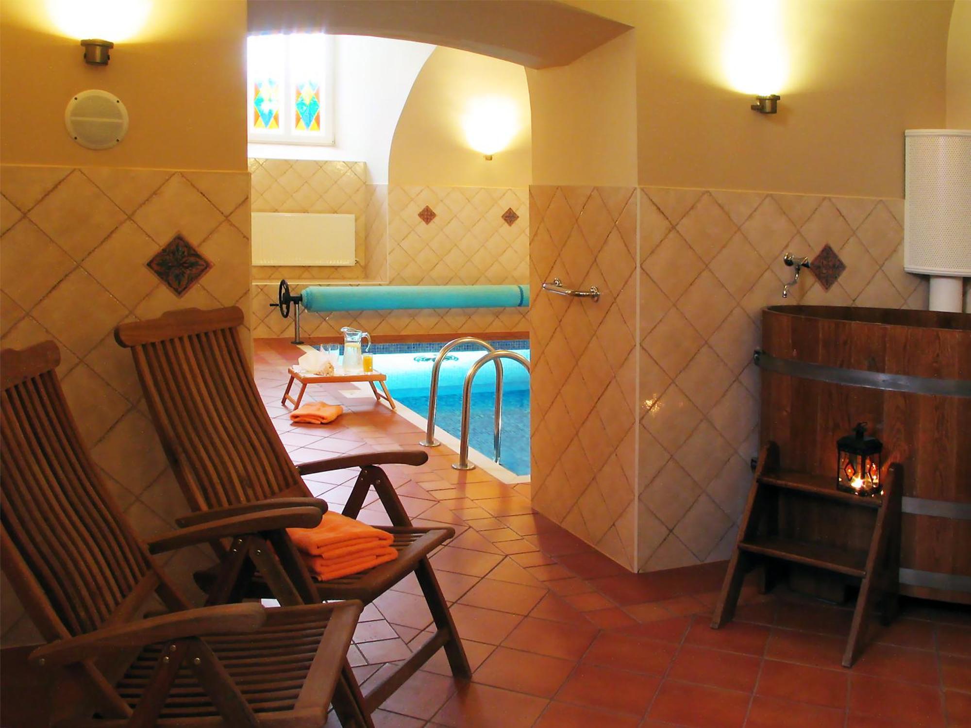 Birinu Pils Hotel Birini Luaran gambar