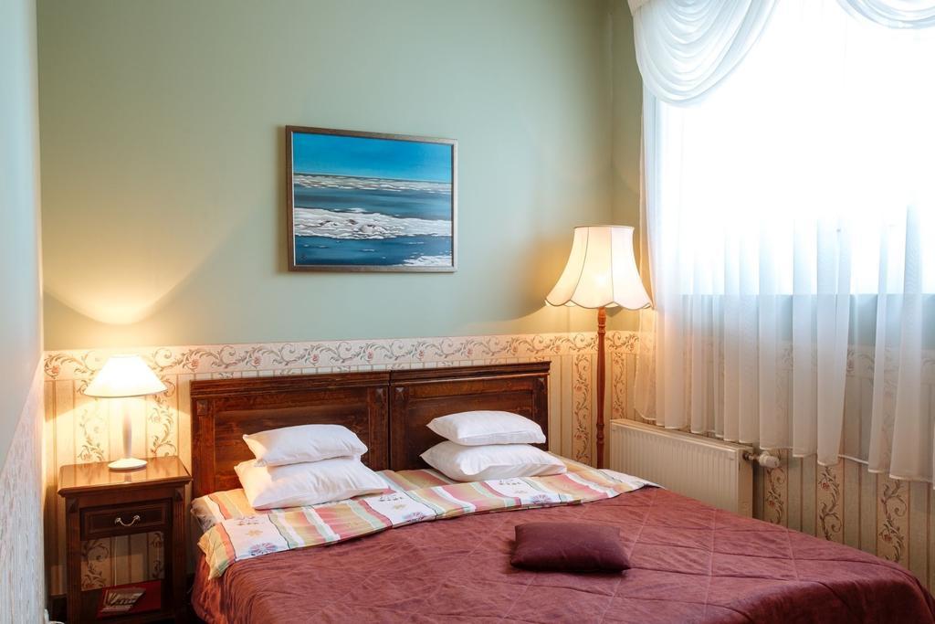 Birinu Pils Hotel Birini Luaran gambar
