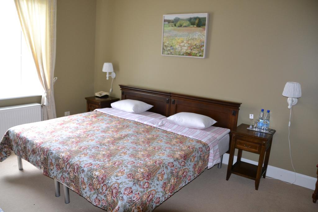 Birinu Pils Hotel Birini Luaran gambar